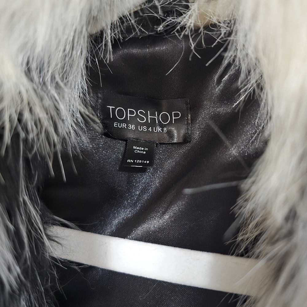 Topshop Vintage Black And White Faux Fur Coat Excellent Condition Size 4 - Picture 3 of 8